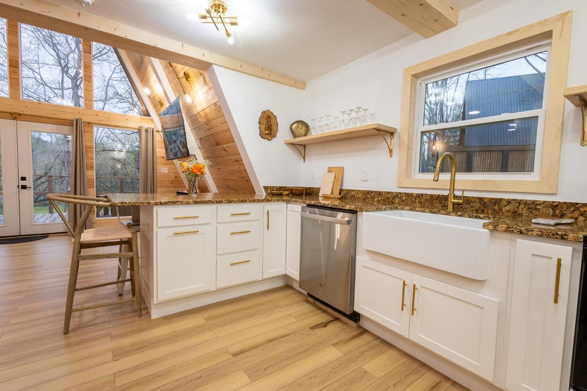 Valhalla Cabins Aframes With Hot Tubs & Sauna Cosby Exterior foto